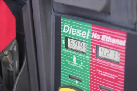 Trump strikes deal with Putin on diesel weeks before midterms